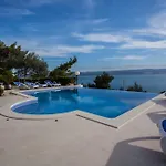 Lovic Apartment *